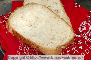 「フルーツグラノーラ&はちみつ食パン」の出来上がりイメージ写真